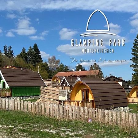 Glamping Park Hotel Moenichkirchen Bagian luar foto