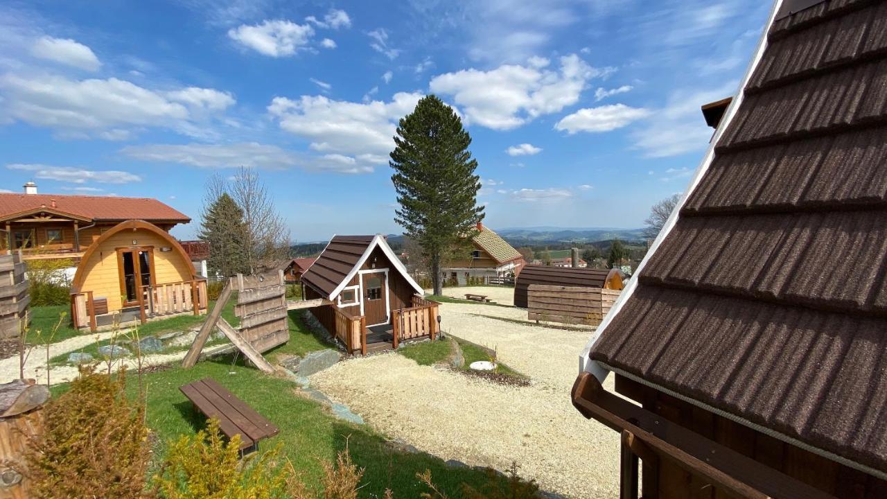 Glamping Park Hotel Moenichkirchen Bagian luar foto