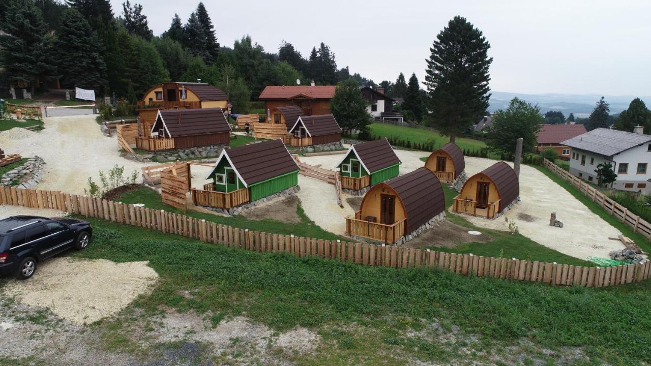 Glamping Park Hotel Moenichkirchen Bagian luar foto