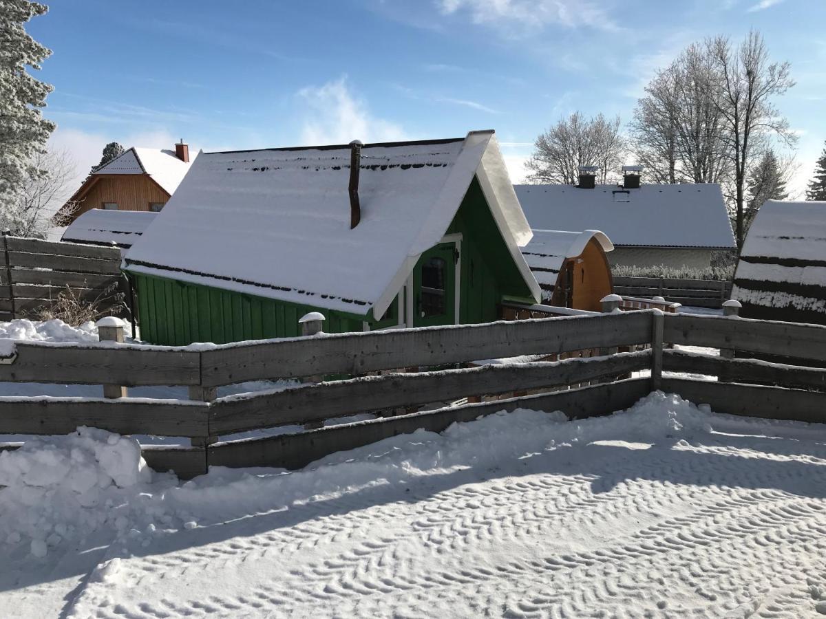 Glamping Park Hotel Moenichkirchen Bagian luar foto