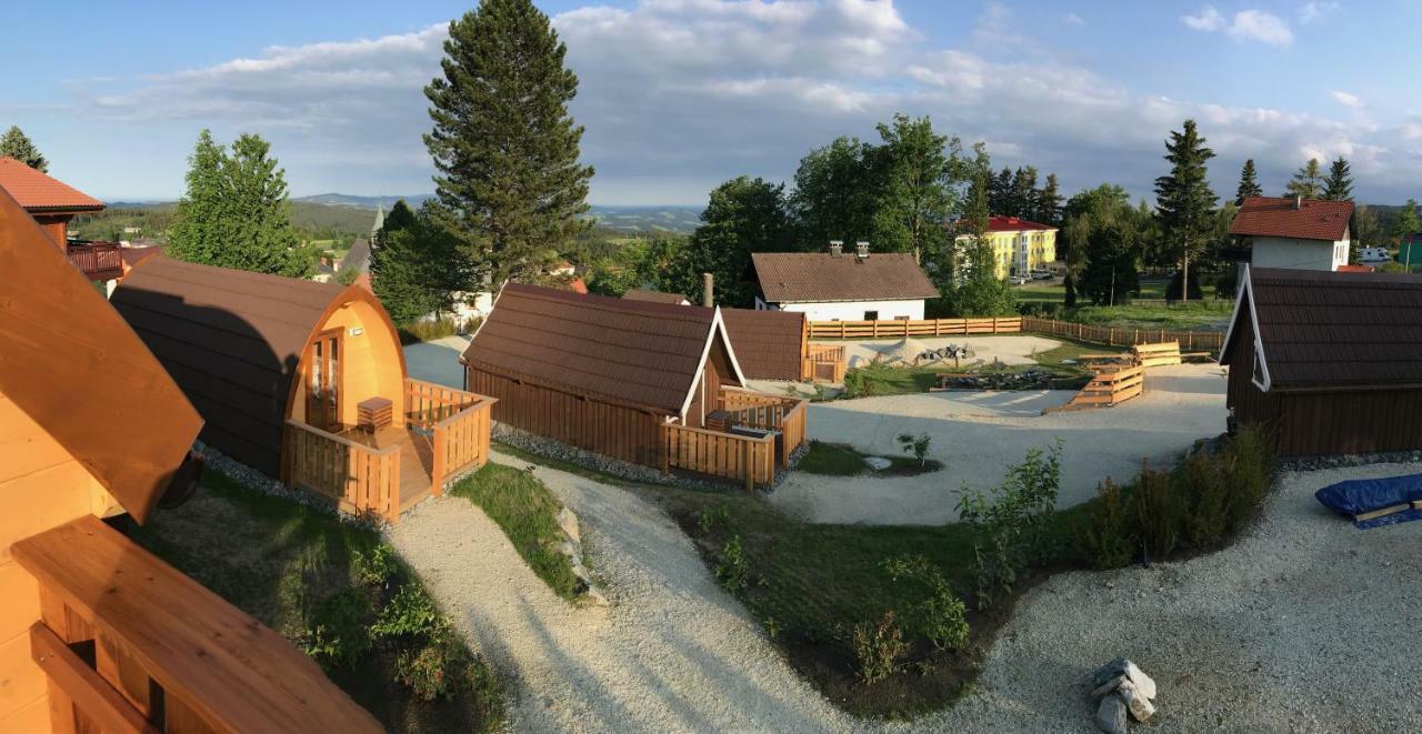 Glamping Park Hotel Moenichkirchen Bagian luar foto